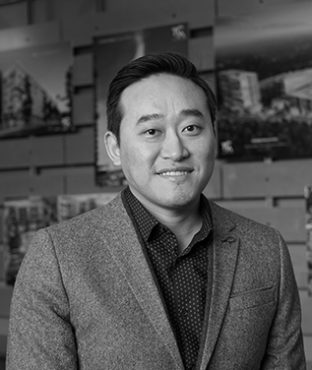 Headshot of Daniel Lee