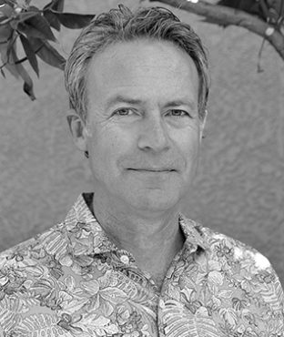 Headshot of Eric Olsen