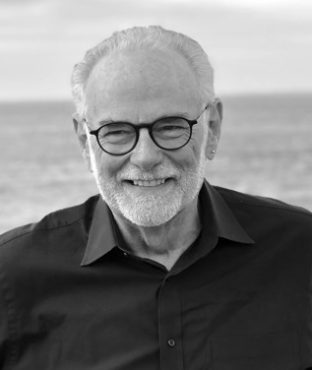 Headshot of Thom Cox